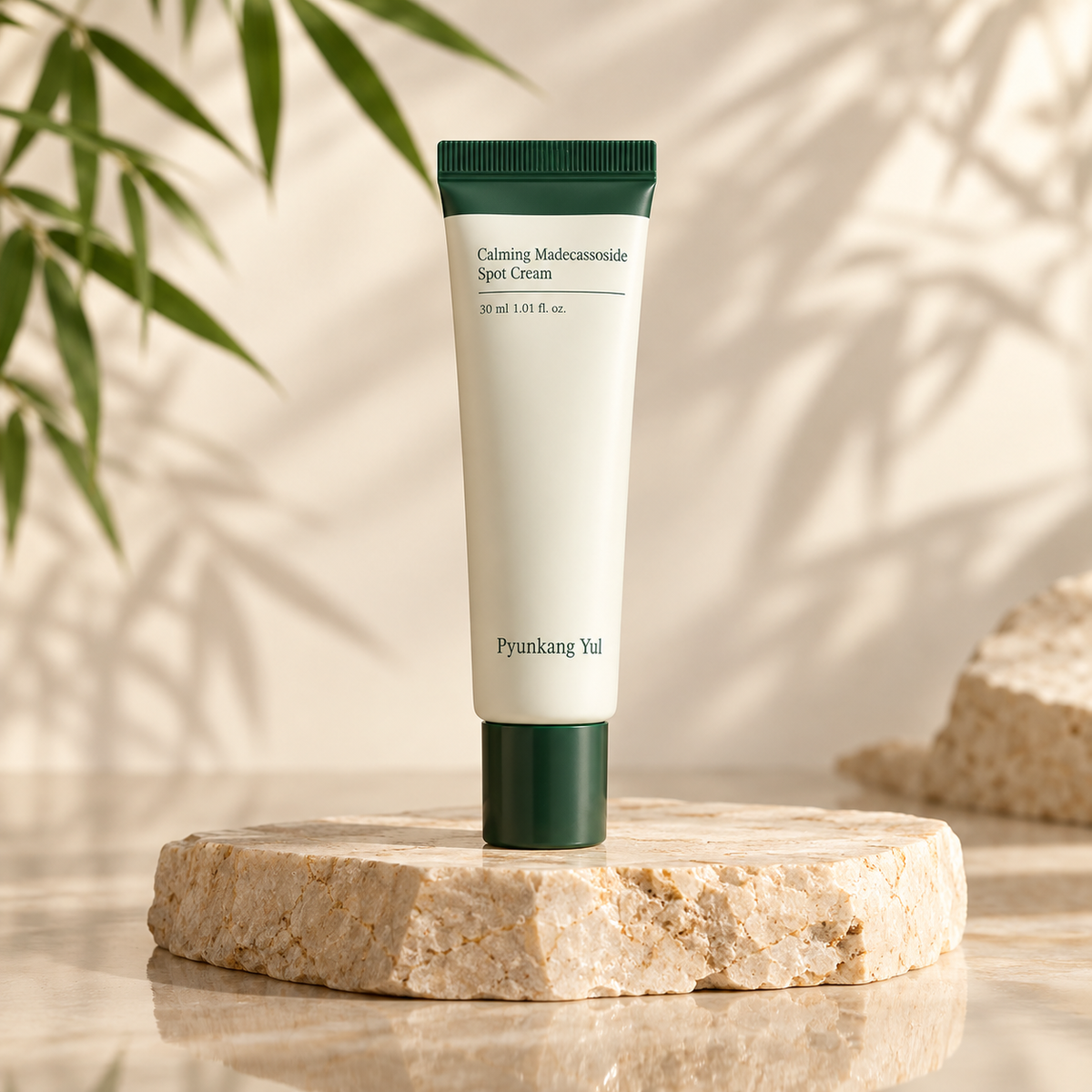 PyunkangYul Calming Madecassoside Spot Cream 30 ml